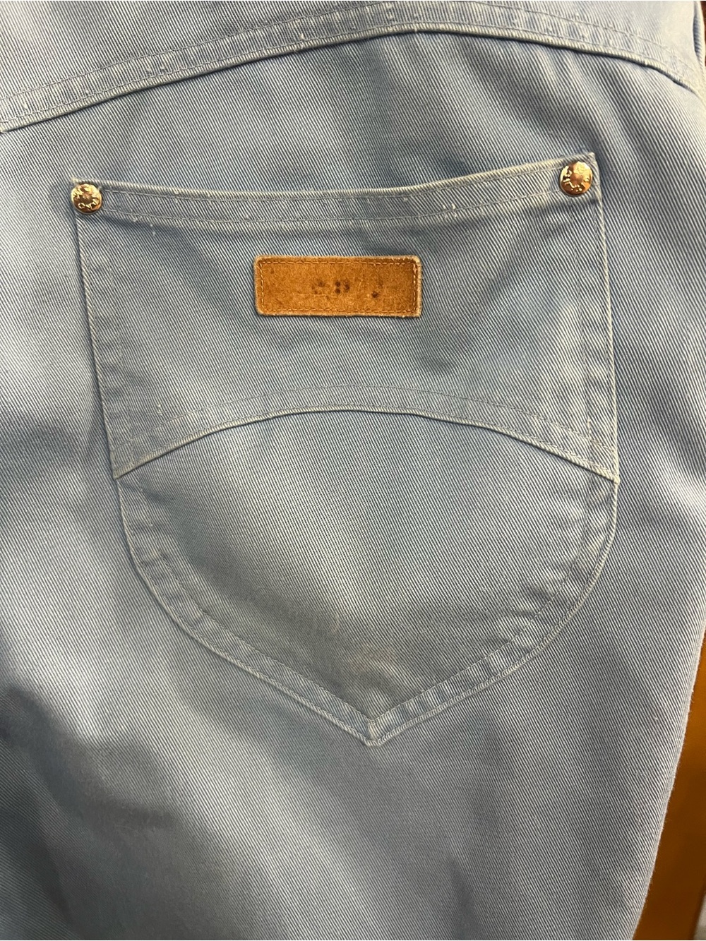 Vintage Gitano Light Blue Relaxed Men’s Jeans with Suede Patch